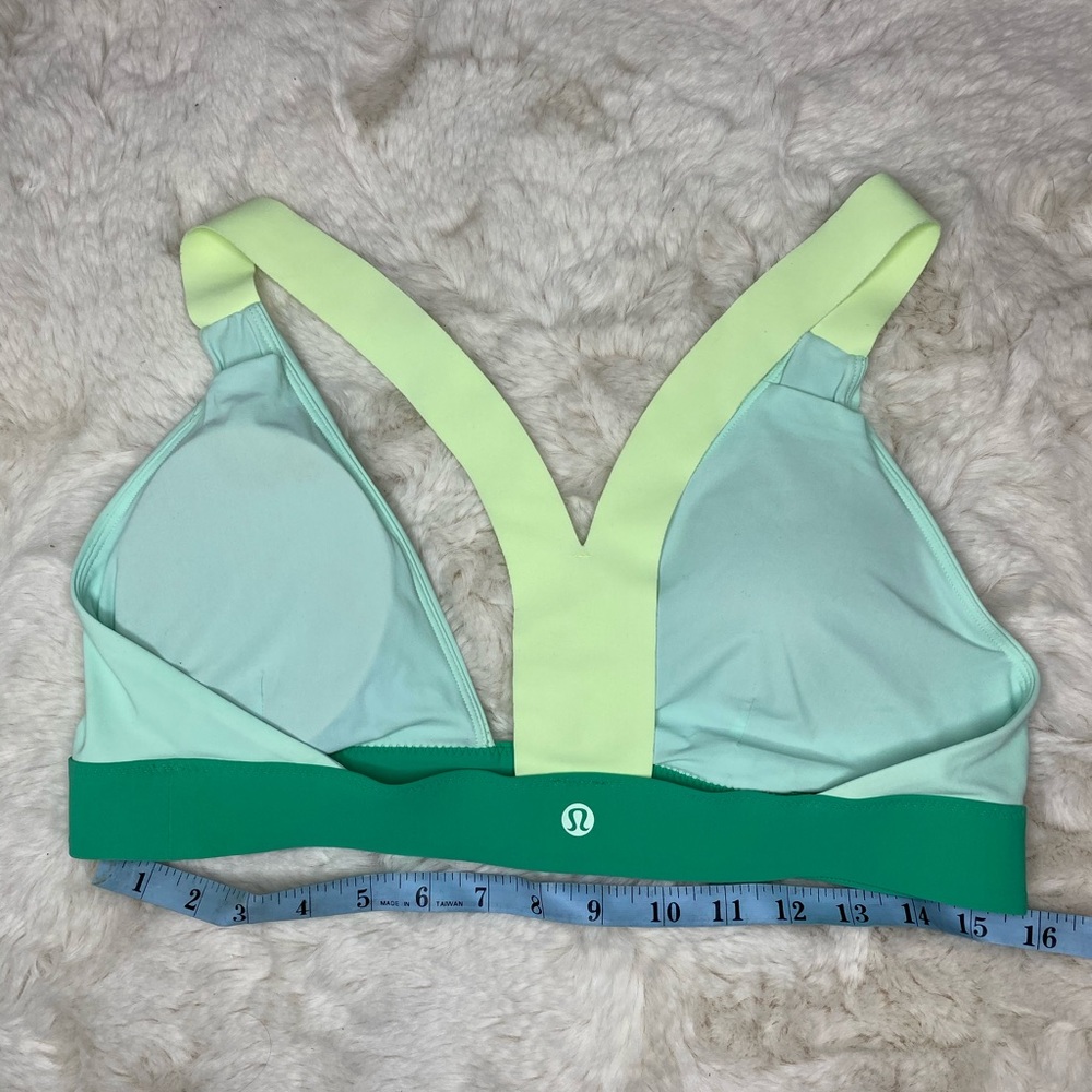 Lululemon Sandy Savasana bathing suit swim top